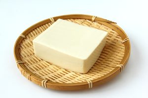 冷凍すると「す」が入る食材｜豆腐、こんにゃくなどは要注意
